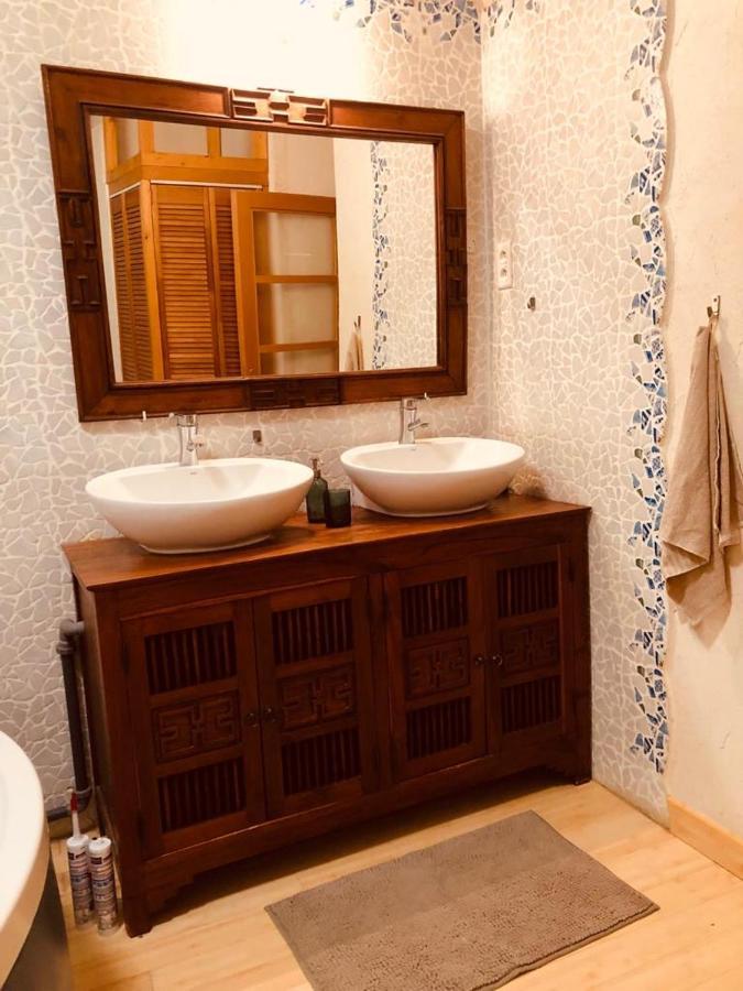 Chaine Des Puys Chez William Роят Екстериор снимка